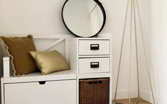 Charming and modernly designed 2 bedroom - Old Town