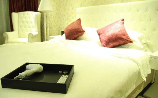 Jiashan Hollywood Hotel
