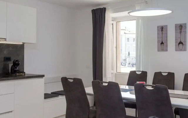 Premium City Center Apartment Tartini 1