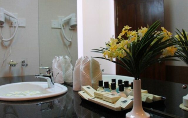Lavendish Okrin Hotel