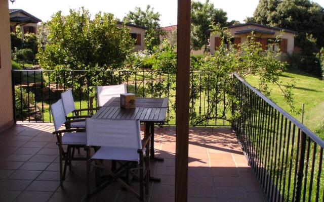 La Cerca Del Alcornoque