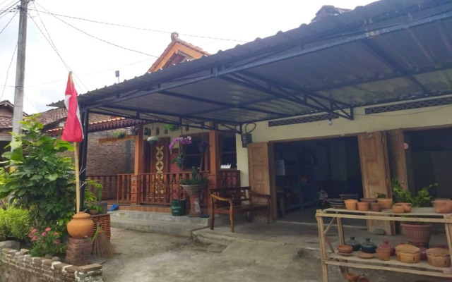 Borobudur Kampung Homestay - Markoni