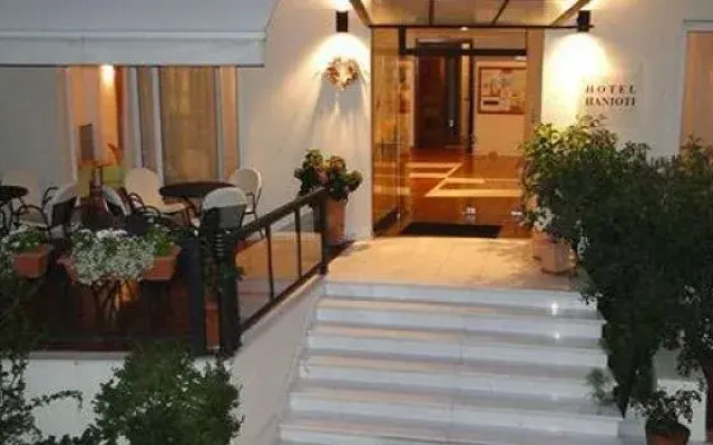Hanioti Hotel