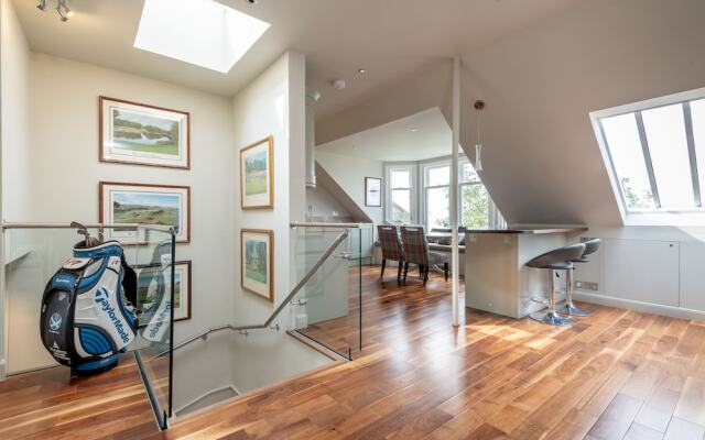 Spectacular Penthouse 100yds Old Course