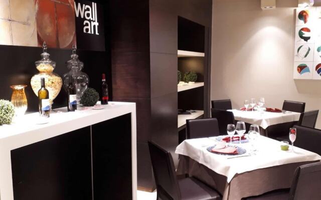 Wall Art Hotel