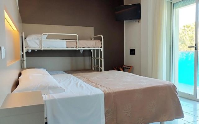 Hotel Desire'