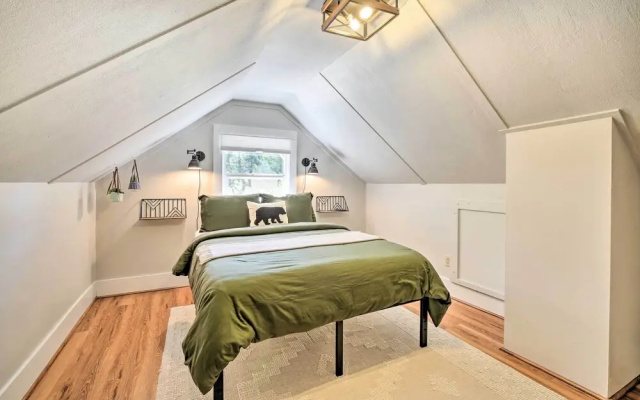 Cozy 'black Bear Retreat' by Mount Rainier!