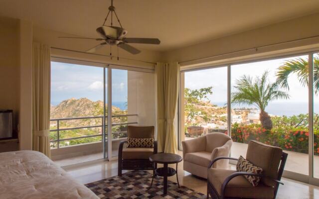 Spacious 5 BR W/amazing Ocean View at Villa del Mar