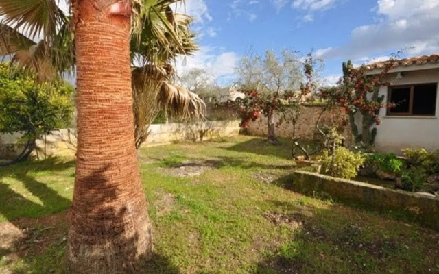 Llubi Pool and Views