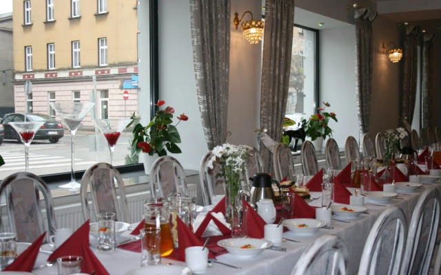 Hotel Opera