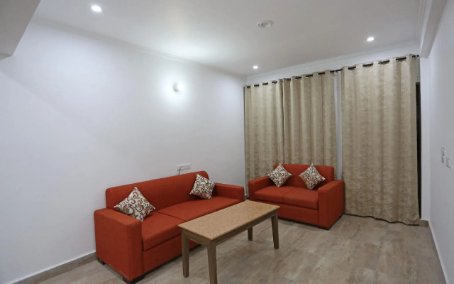 OYO 8985 Summer King