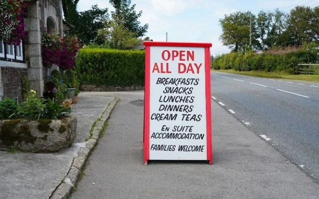 The Fox & Hounds Hotel