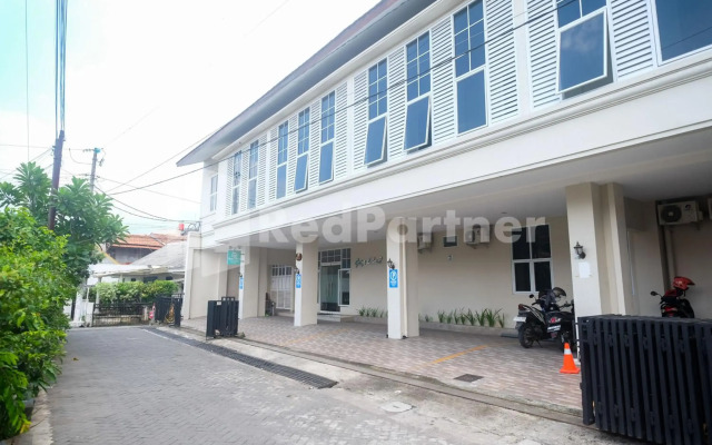 Capital O 3930 Griya Loka Syariah