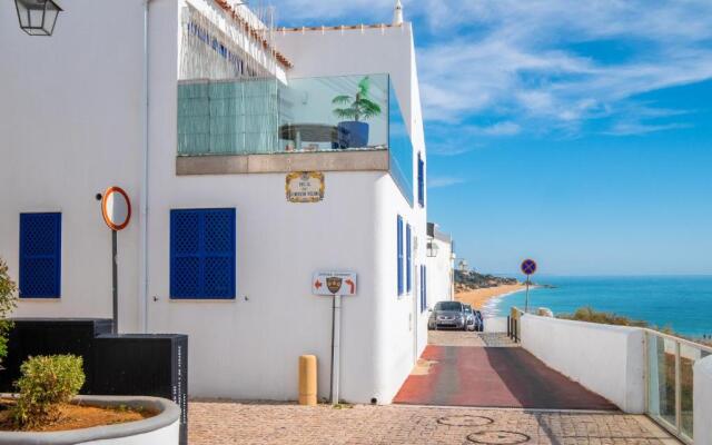 #041 Luxury sea view Old town center