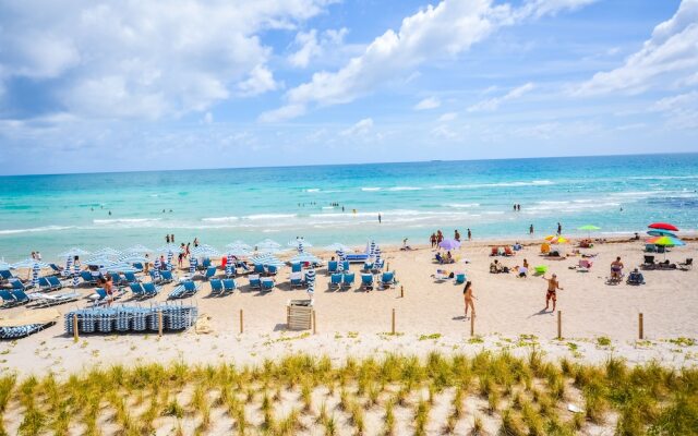 Hyde Beach House Private Suites