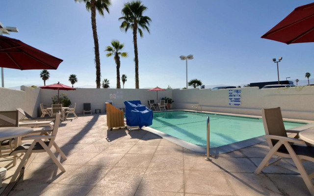 Motel 6 Palm Desert, CA - Palm Springs Area