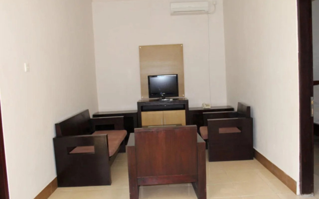 Aman Gati Hotel Lakey