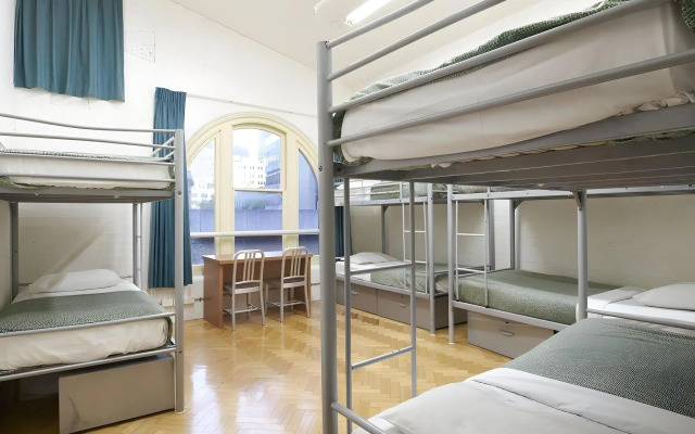 Nomads Sydney - Hostel