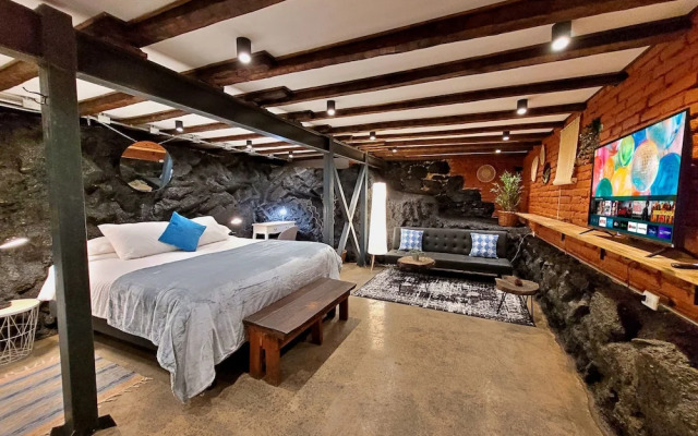 Maki Hostels & Suites Valparaiso