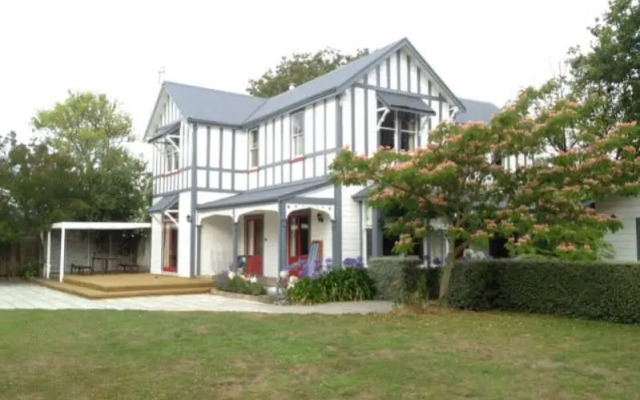 Papanui House
