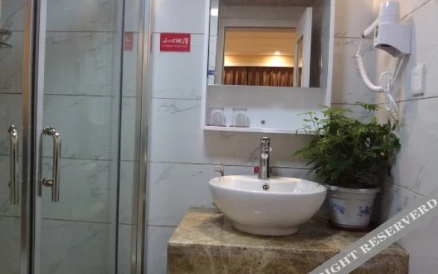 Nanxiong Zhuji Hotel