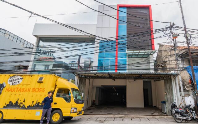 Urbanview Hotel Casa Kota Mangga Besar