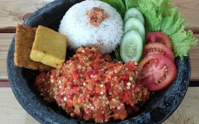 AQILAKOST n CAFE Gadog Puncak
