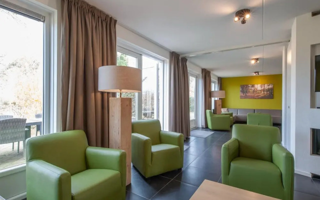 Restyled Villa With 5 Bathrooms, Located in a Green Area