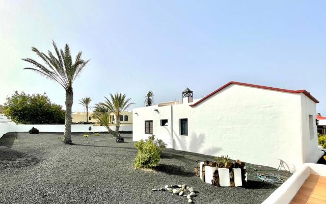 Apartment for nudists, with pool, near the beach