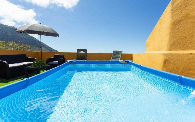 Chalet Casa Canaria con vistas y piscina
