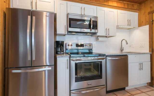 Anna Cabana Beach House by RedAwning