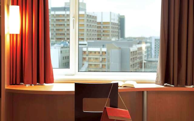 ibis Barcelona Santa Coloma