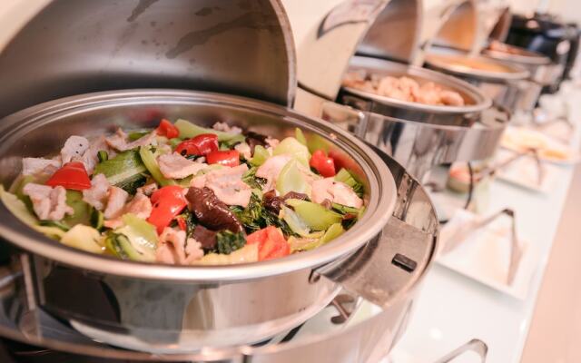 Kiwi Hotel MRT Wenxin Branch (Feng Chia Branch 1)