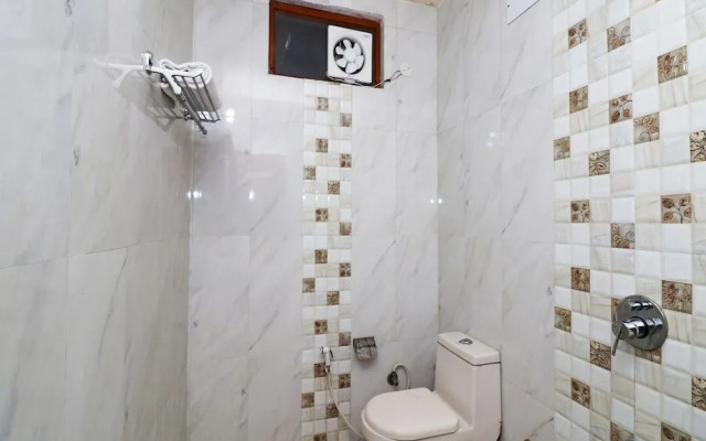 Collection O 7440 Hotel Paradise