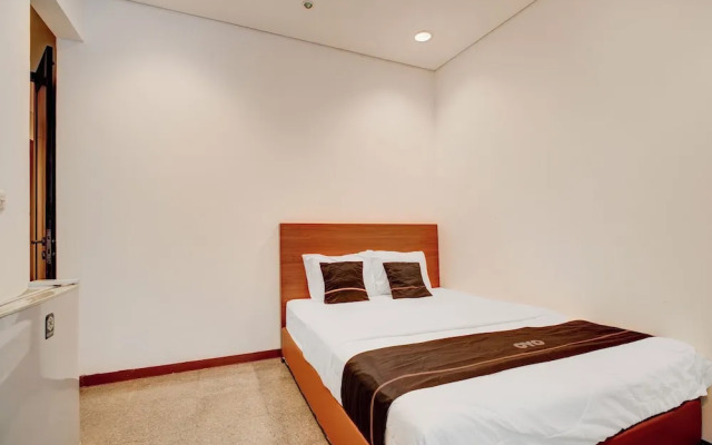 ZEN Rooms Terogong Near Pondok Indah