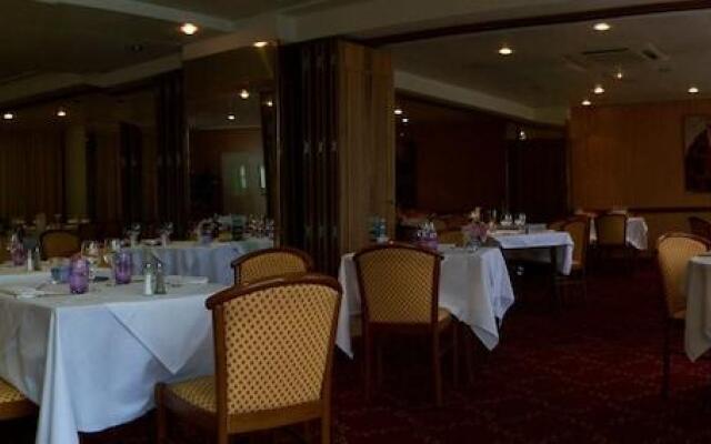 Brit Hotel Nantes La Beaujoire - LAmandine