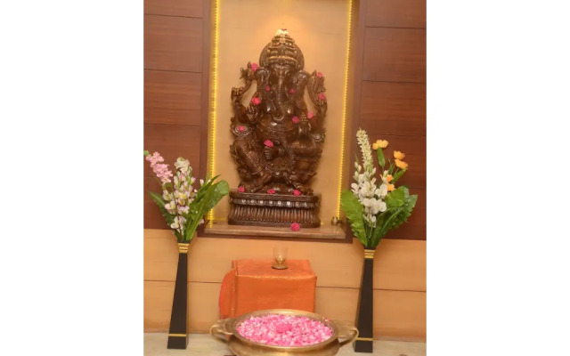 Hotel Kanakabhishegam