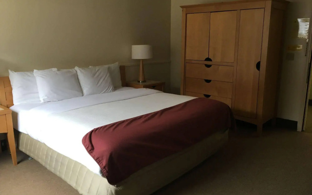 The Montrose Hotel
