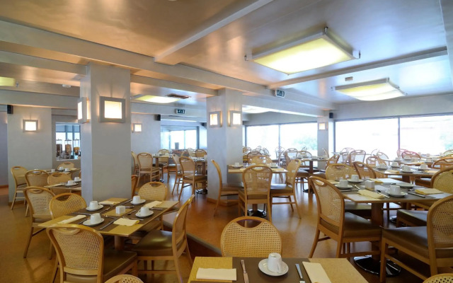 Maniatis Hotel