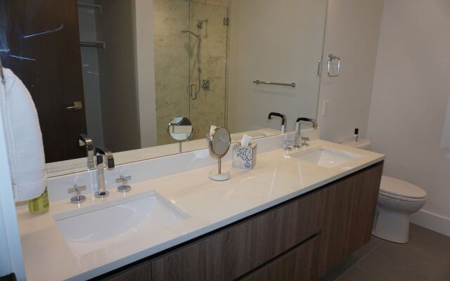 New 3br/4ba Stunning  In Canyons Village 3 Bedroom Condo by RedAwning