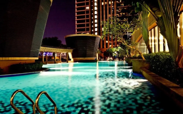 Family Apartment At Times Square