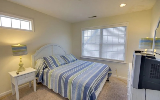 Boards Edge 101 - 4 Br Townhouse