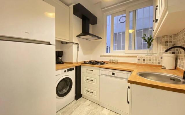 Central Flat Close to Popular Attractions in Sisli