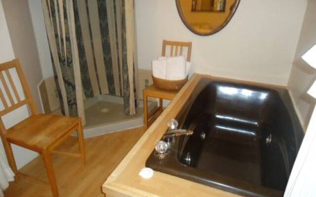Boutique Waterfront Lodge