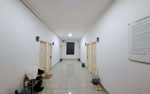 OYO 93870 Damai Guest House Cirebon
