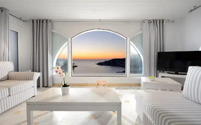 Mykonos Lumiere Villas
