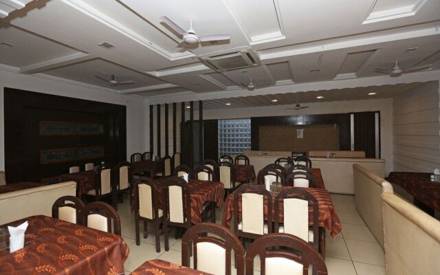 Hotel Anant Plaza