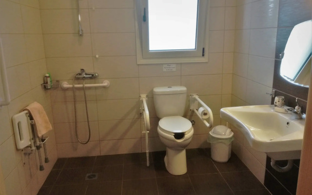 Aksos Suites