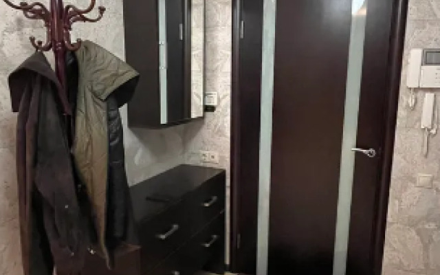 Апартаменты на проспекте Октября 128/3