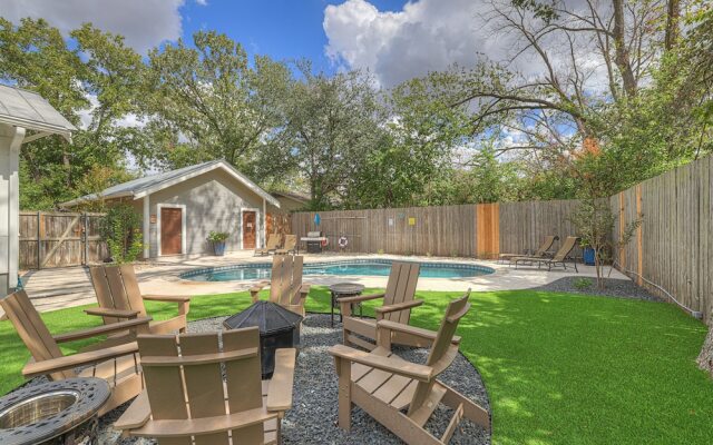 Heart of Fredericksburg With Pool Hot-tub&grill
